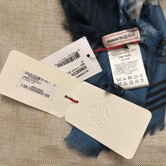 Alexander McQueen Biker Scarf Pashmina - Picture 2 of 2